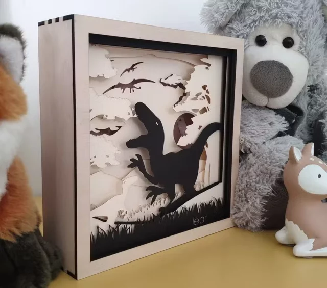 🌿✨ Un voyage au cœur de la préhistoire avec notre veilleuse dinosaures 🦖🌌

Transformez la chambre de votre enfant en une jungle préhistorique peuplée de dinosaures fascinants ! Cette veilleuse en papier et bois, avec son décor détaillé de T-Rex et Ptéranodon, apporte un mélange unique d'aventure et de douceur. Parfaite pour rassurer et émerveiller les petits explorateurs 🧸💚.

🌟 **Caractéristiques** :
- Design en papier et bois respectueux de l'environnement 🌍
- Décor immersif de jungle avec T-Rex et Ptéranodon 🦖🦅
- Lumière douce idéale pour une ambiance apaisante au coucher
- Un ajout original pour une chambre pleine de caractère !

Pour des nuits remplies de rêves et d’aventures ! 🌌💤

#VeilleuseDinosaures #DécorDino #ChambreEnfant #AventurePréhistorique #DouceurEtÉvasion #NuitsApaisantes #CadeauEnfant